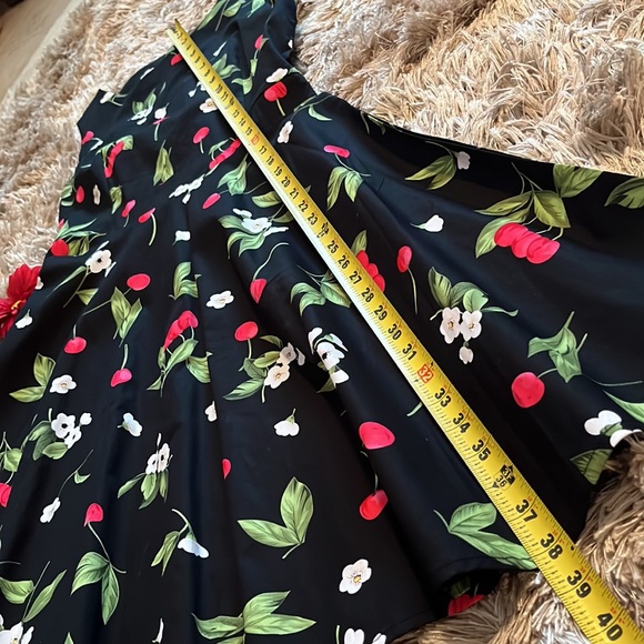 OWIN Cherry Vintage-Style High-Neck Dress - Picture 6 of 10